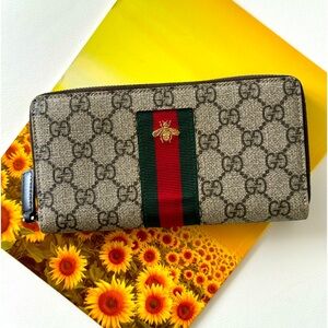 GUCCI Sherry Line Monogram Zippy Wallet in Great Used Condition